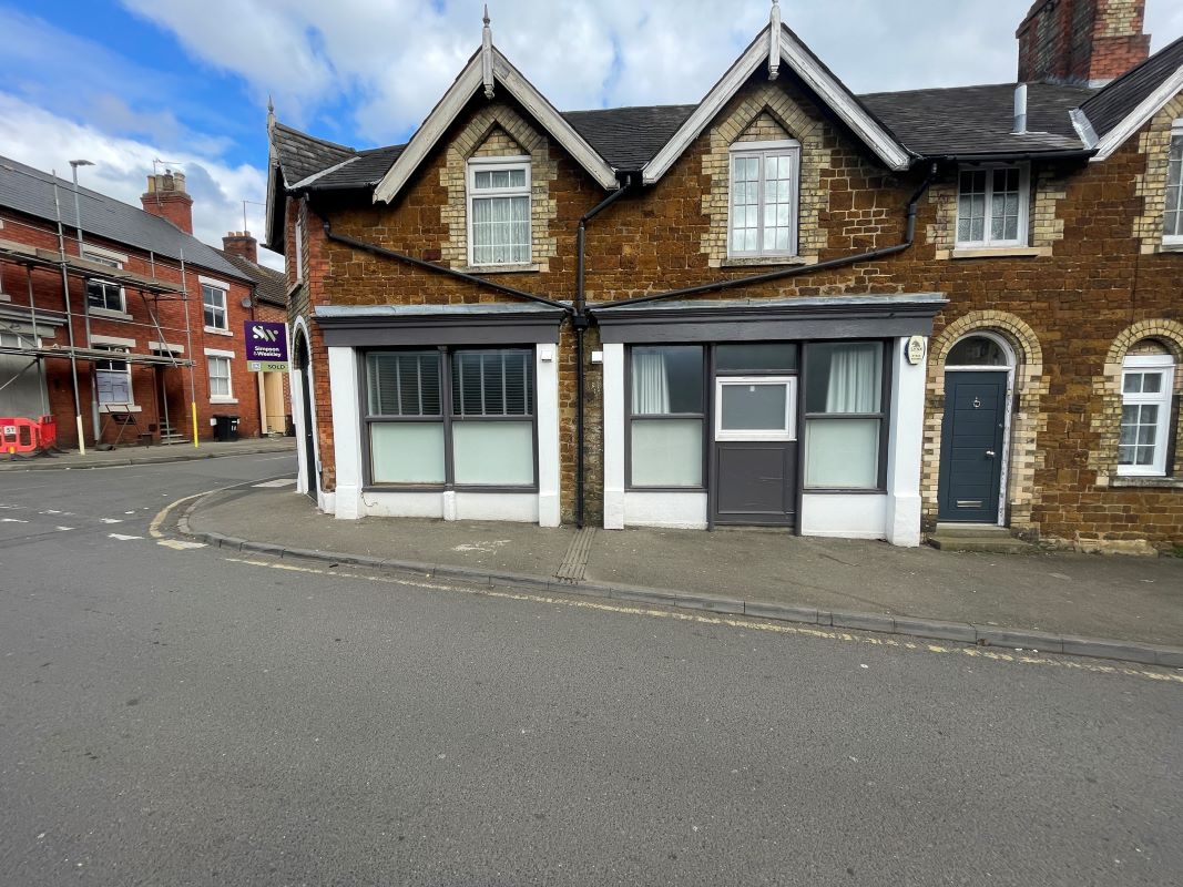 2A Great Park Street, Wellingborough, Northamptonshire, NN8 4PR property image
