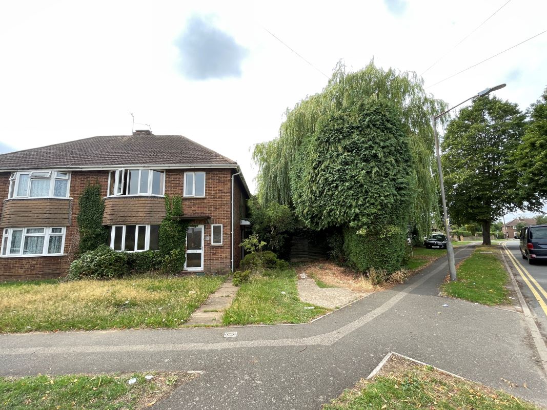 77 Oakwood Drive, Bletchley, Buckinghamshire, MK2 2JG property image