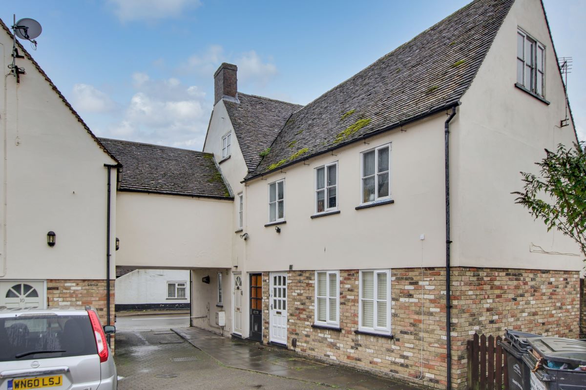 4 Lee Court, St. Marys Street, Eynesbury, Cambridgeshire, PE19 2SZ property image