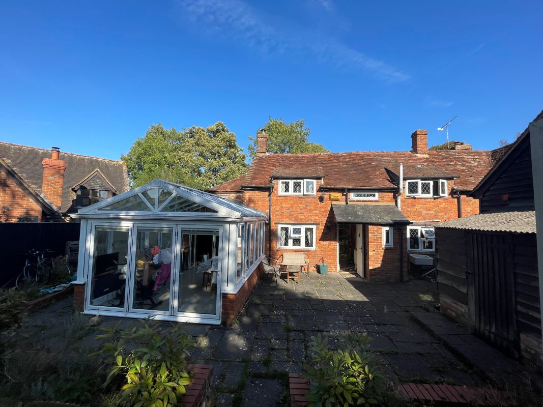 Denchfield Cottage, 3 Ridings Way, Cublington, Buckinghamshire, LU7 0LW property image
