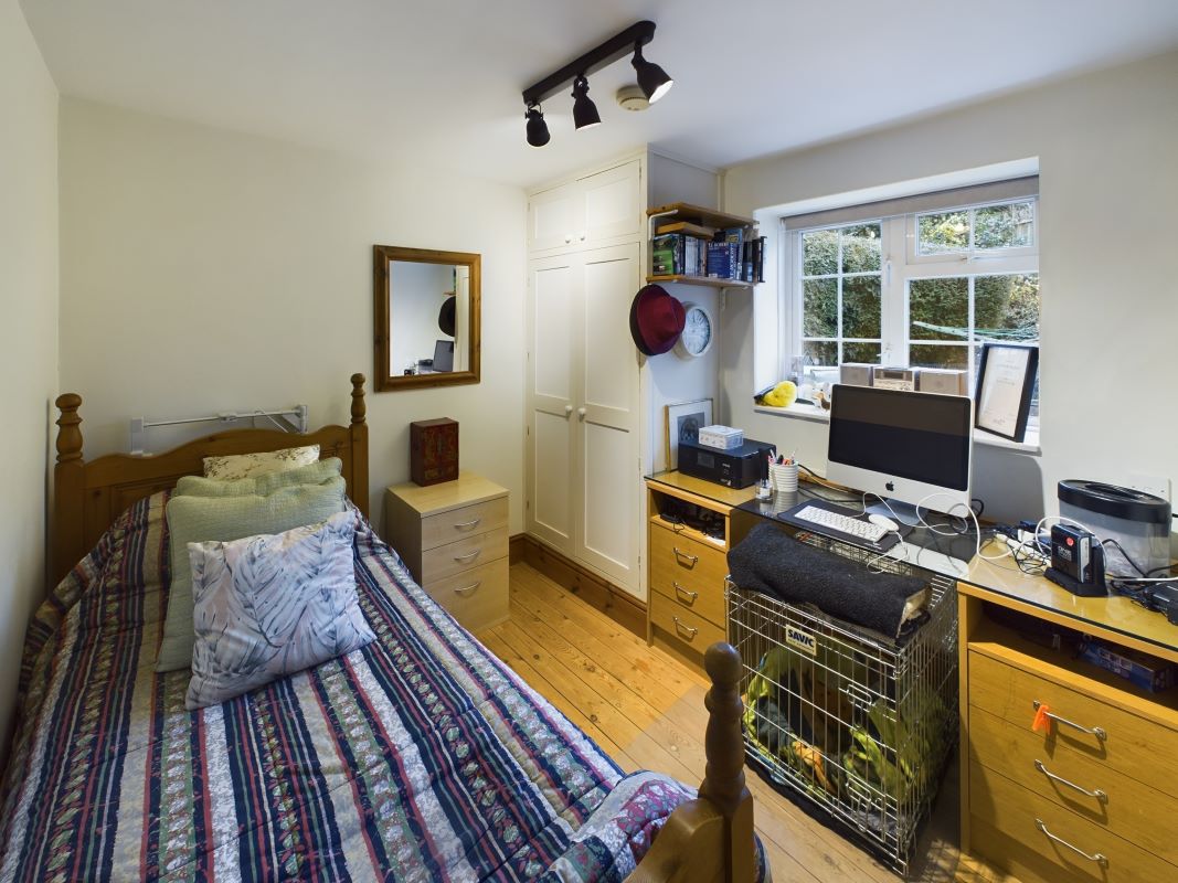 2B The Clock House, Watling Street, Little Brickhill, Buckinghamshire, MK17 9NR