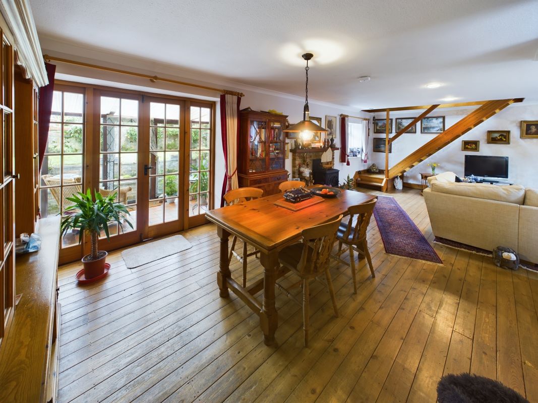 2B The Clock House, Watling Street, Little Brickhill, Buckinghamshire, MK17 9NR