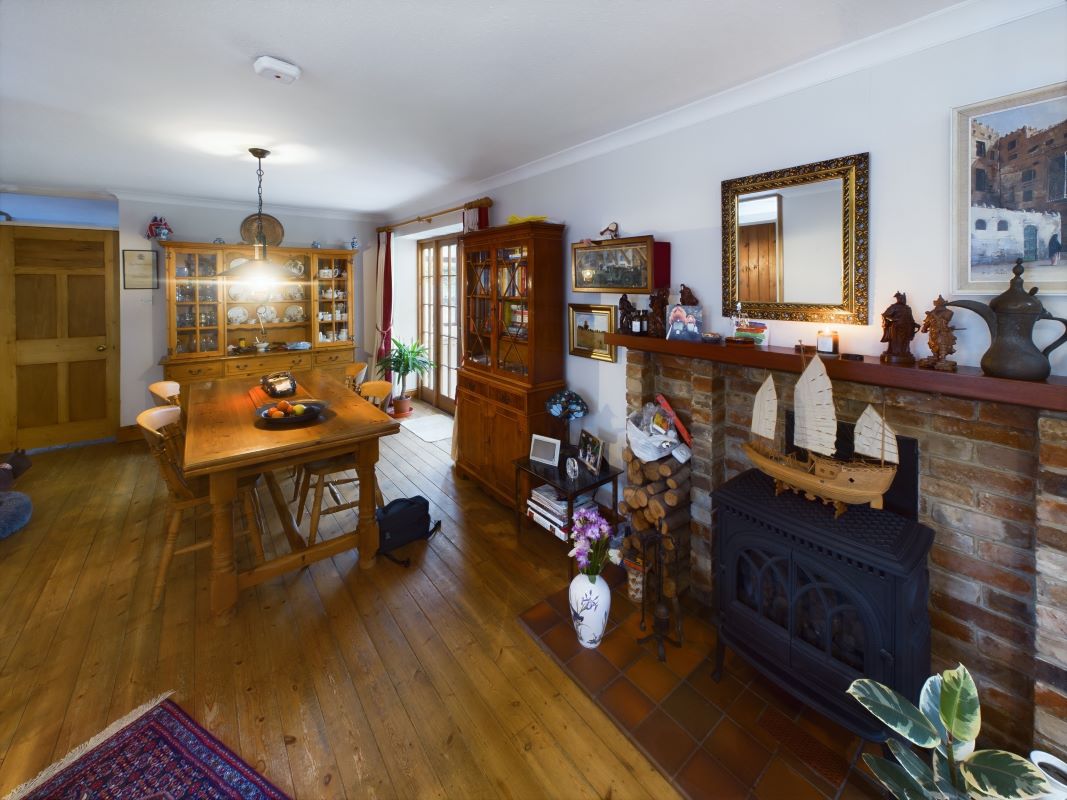 2B The Clock House, Watling Street, Little Brickhill, Buckinghamshire, MK17 9NR