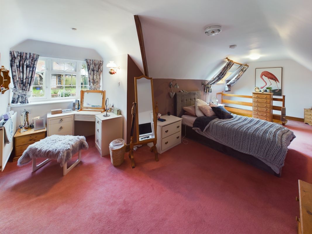 2B The Clock House, Watling Street, Little Brickhill, Buckinghamshire, MK17 9NR