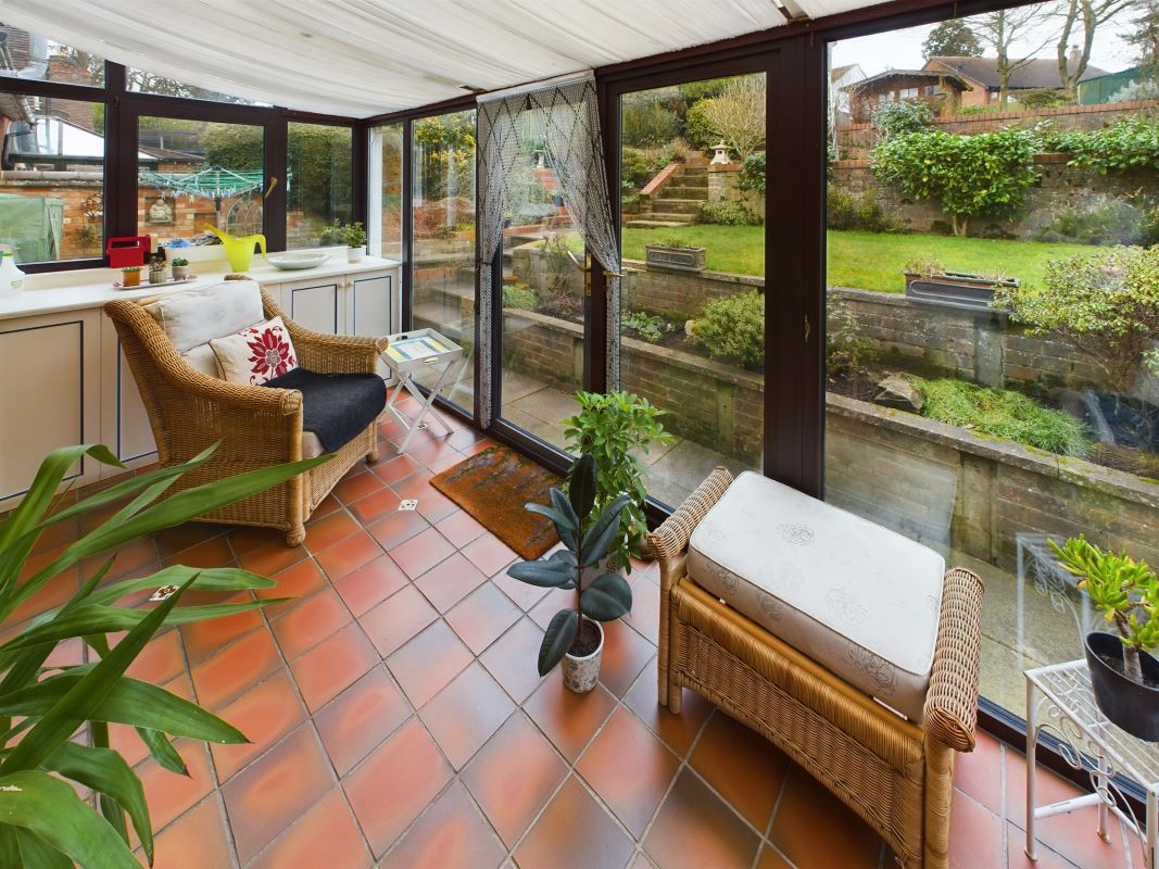 2B The Clock House, Watling Street, Little Brickhill, Buckinghamshire, MK17 9NR