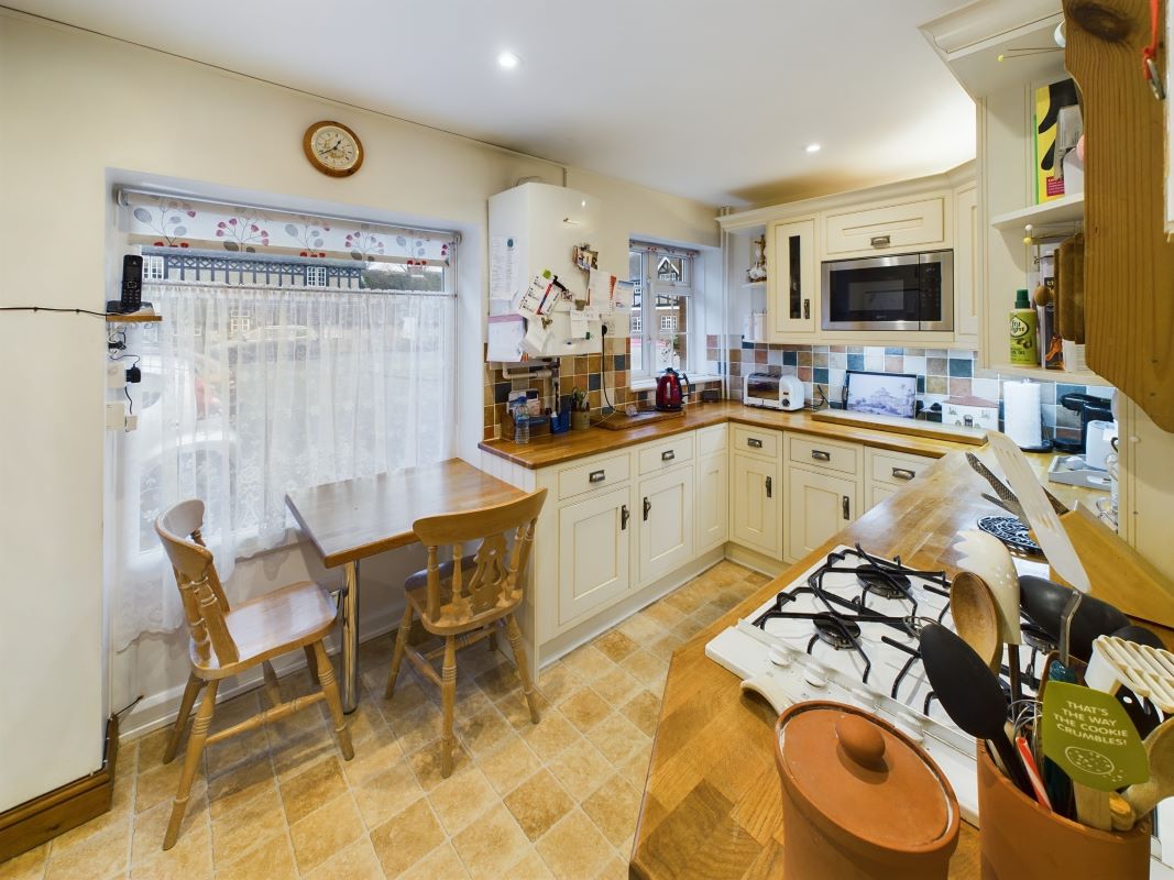 2B The Clock House, Watling Street, Little Brickhill, Buckinghamshire, MK17 9NR