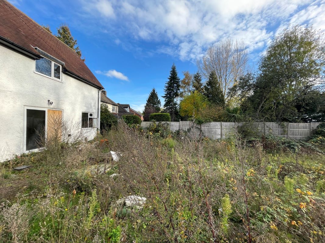 16 Stanion Lane & Building Plot, Corby, Northamptonshire, NN18 8ES