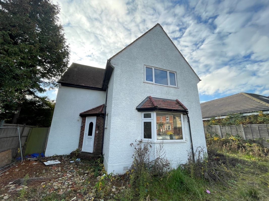 16 Stanion Lane & Building Plot, Corby, Northamptonshire, NN18 8ES