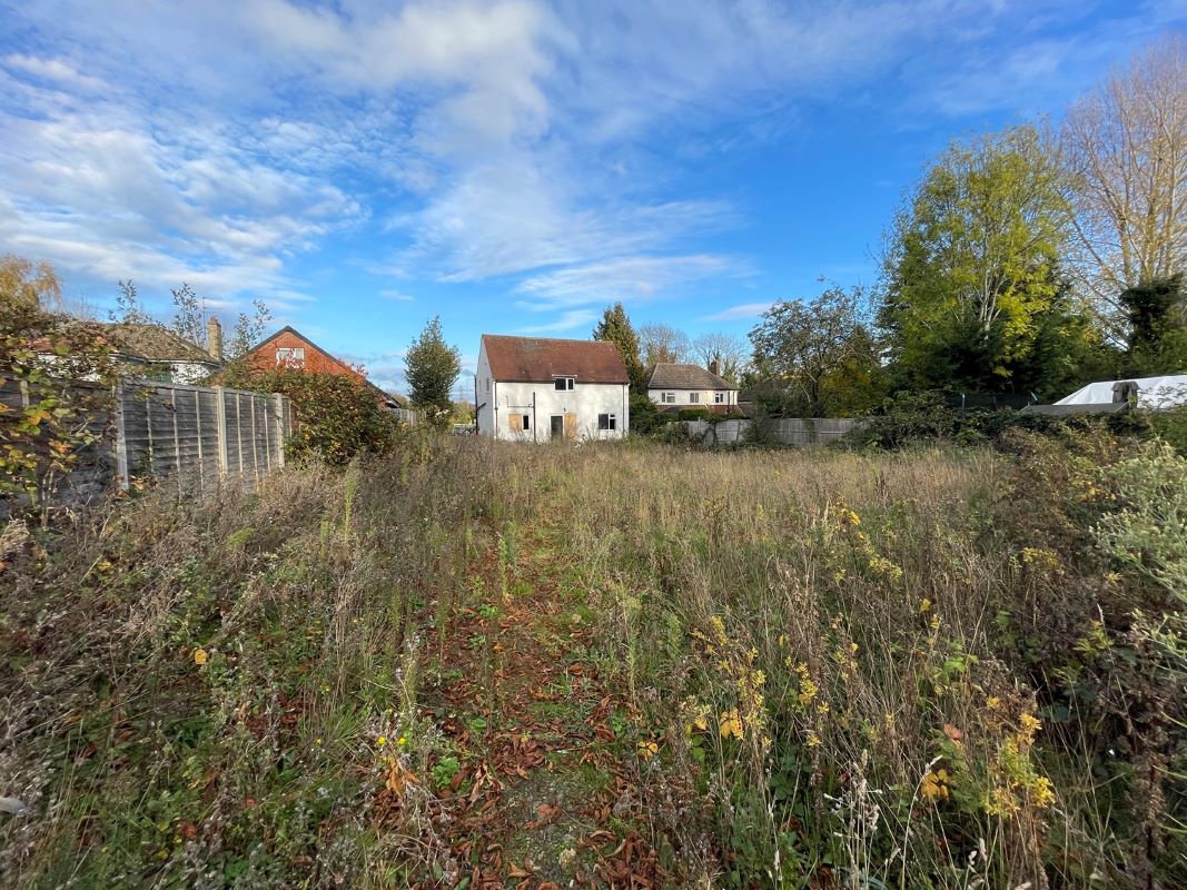 16 Stanion Lane & Building Plot, Corby, Northamptonshire, NN18 8ES