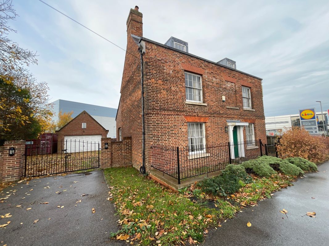 Bell Farmhouse, 19 Great North Road, Eaton Socon, Cambridgeshire, PE19 8EN property image