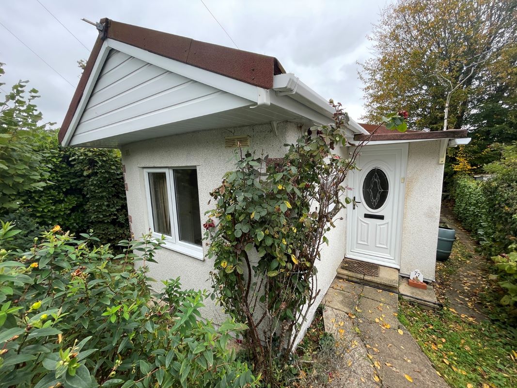 77 Old Sax Lane, Chartridge, Buckinghamshire, HP5 2TE property image