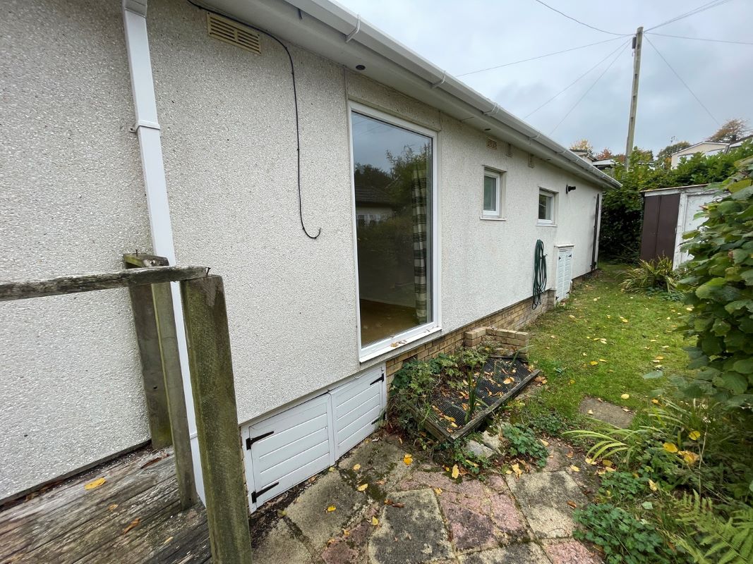 77 Old Sax Lane, Chartridge, Buckinghamshire, HP5 2TE