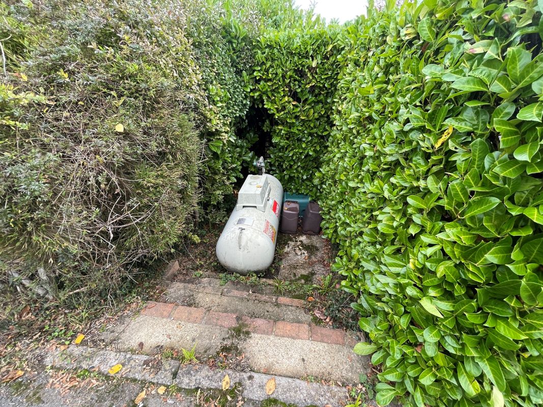 77 Old Sax Lane, Chartridge, Buckinghamshire, HP5 2TE