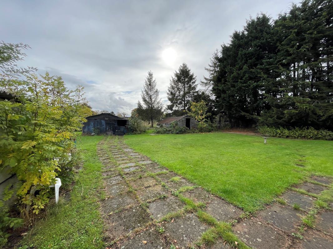 Development Site at 45 Hillside Road, Wellingborough, Northamptonshire, NN8 4AW