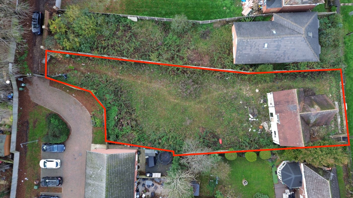 16 Stanion Lane & Building Plot, Corby, Northamptonshire, NN18 8ES