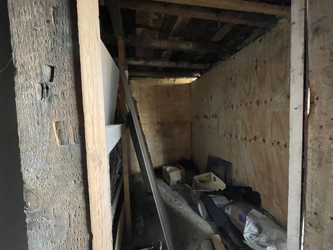 Building & Land rear of 50 Limbury Road, Luton, Bedfordshire, LU3 2PL