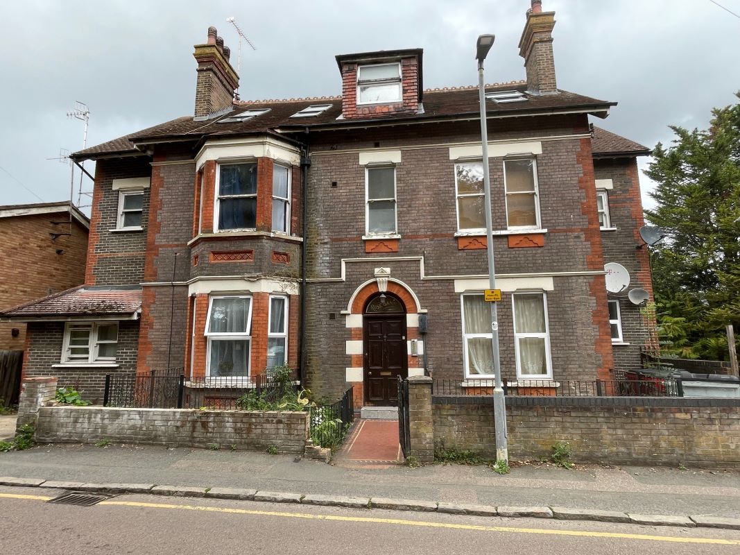 Flat 10, 4 Downs Road, Luton, Bedfordshire, LU1 1QR property image