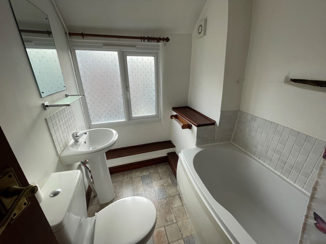 Ostlers Cottage, 67A High Street, Brackley, Northamptonshire, NN13 7BW