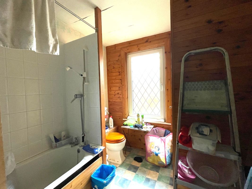 27 Tavistock Street, Bletchley, Buckinghamshire, MK2 2PE