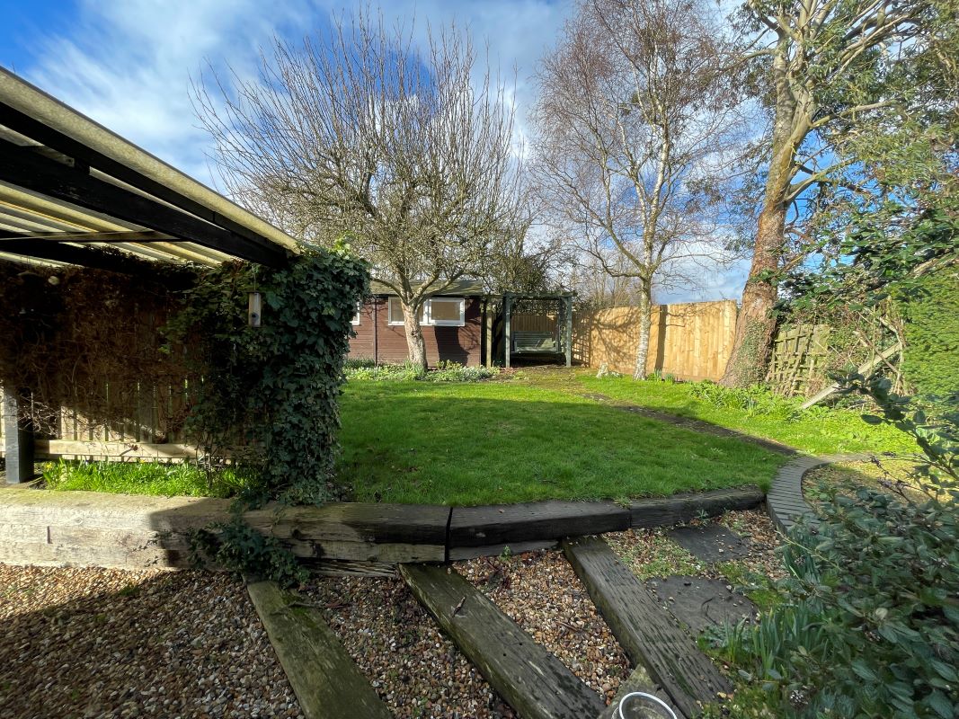 The Lodge, The Green, Woughton on the Green, Buckinghamshire, MK6 3BE