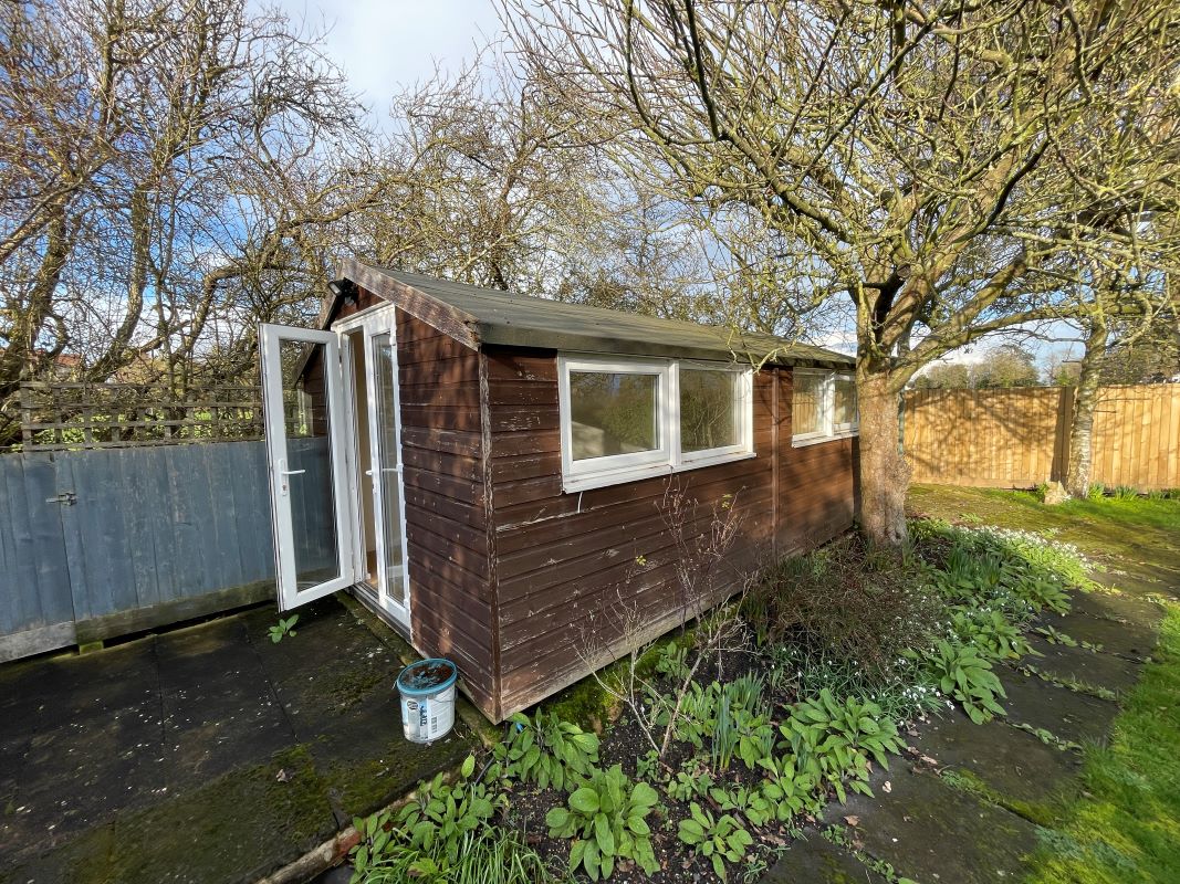 The Lodge, The Green, Woughton on the Green, Buckinghamshire, MK6 3BE