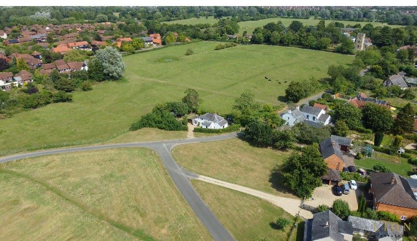 The Lodge, The Green, Woughton on the Green, Buckinghamshire, MK6 3BE