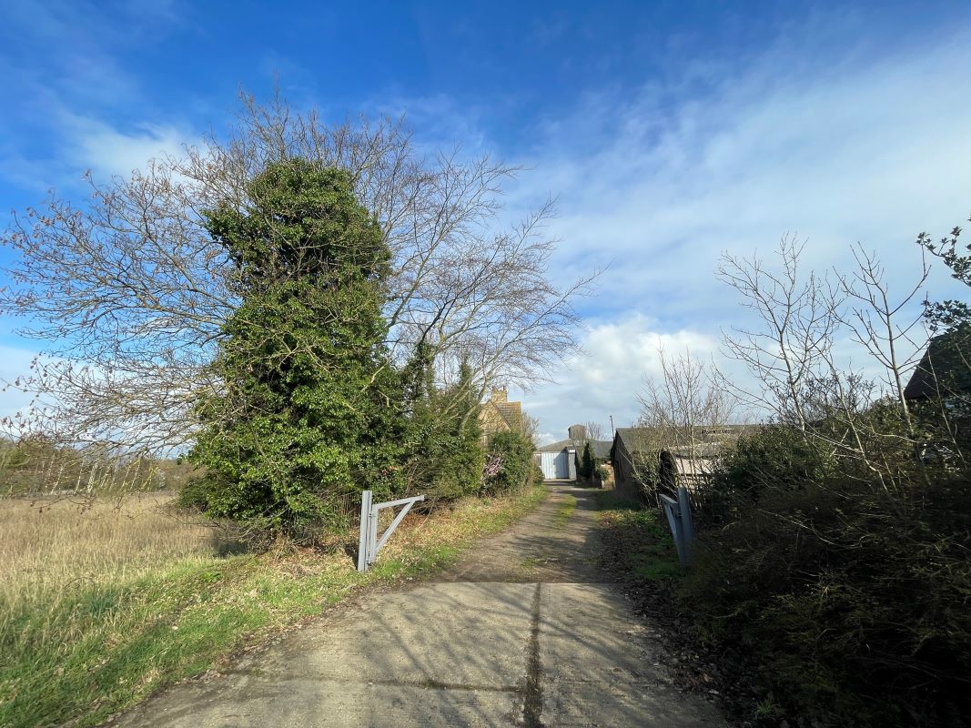 Grange Farm & Buildings, 46 Grange Lane, Cople, Bedfordshire, MK44 3TT