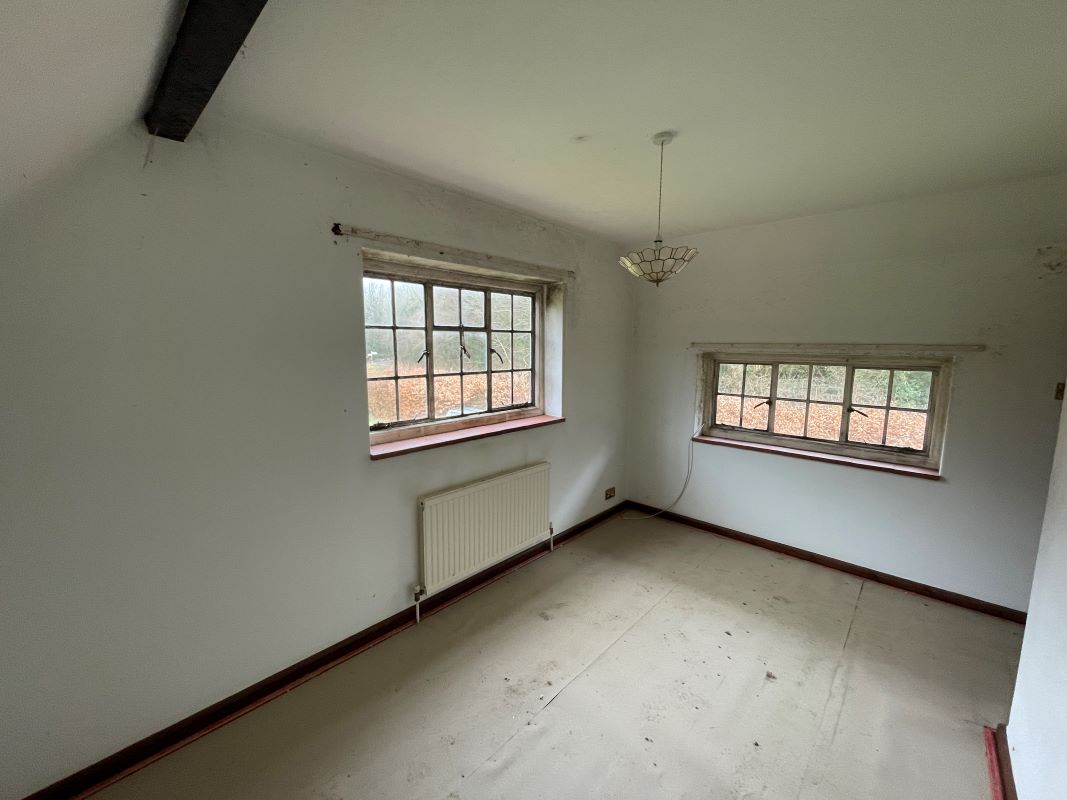 Shootersway Lodge, Shootersway, Wigginton, Hertfordshire, HP23 6JA