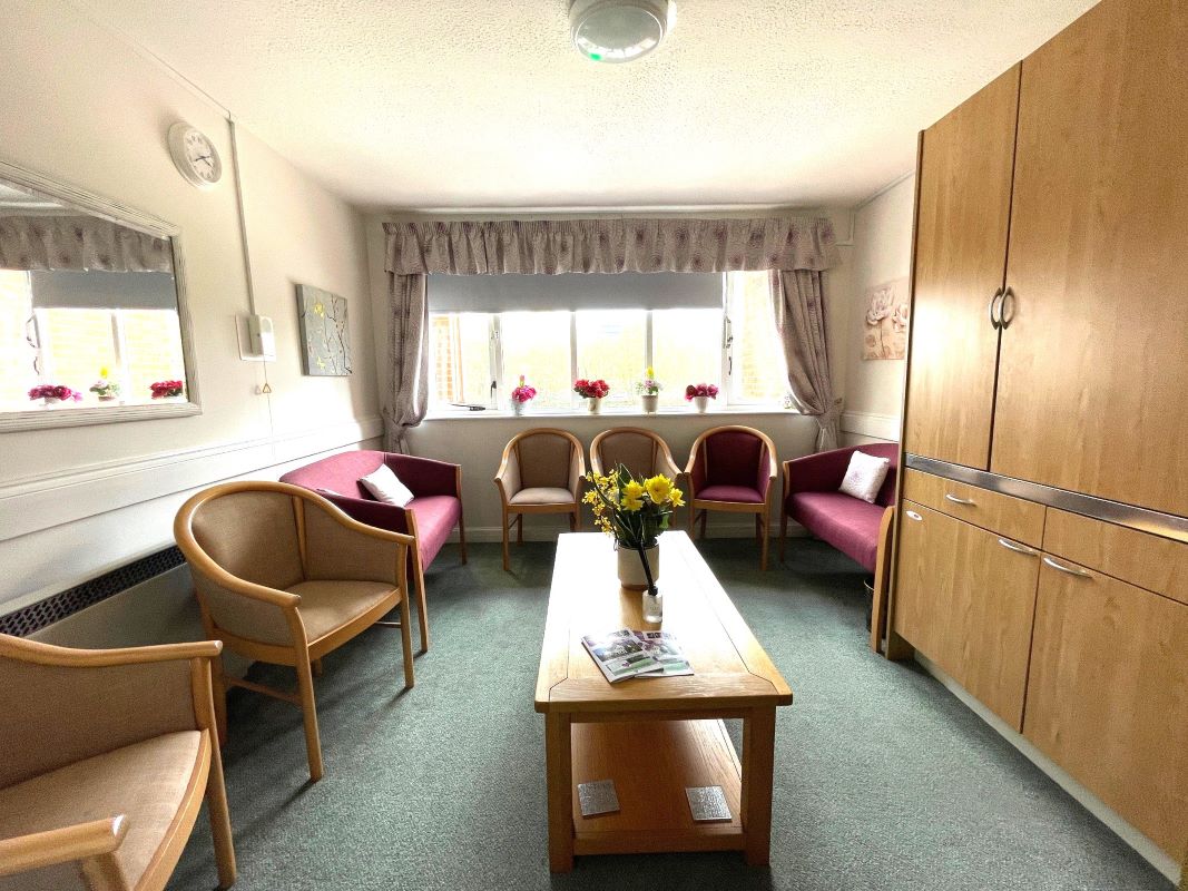 16 Gadeview, Cotterells, Hemel Hempstead, Hertfordshire, HP1 1UF