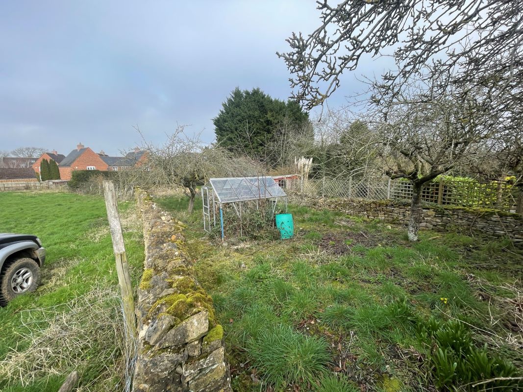 Building Plot & 31 Main Street, Middleton, Northamptonshire, LE16 8YU