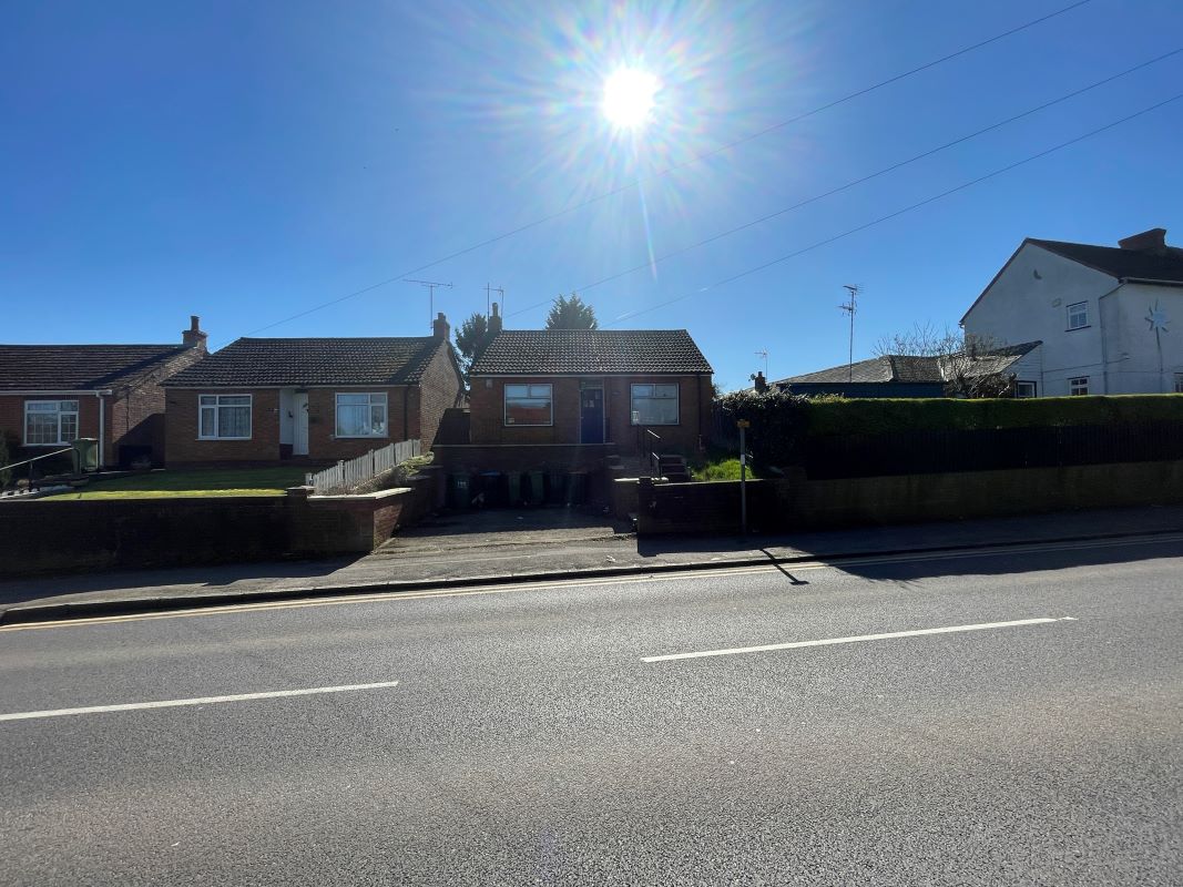 133 Buckingham Road, Bletchley, Buckinghamshire, MK3 5JD