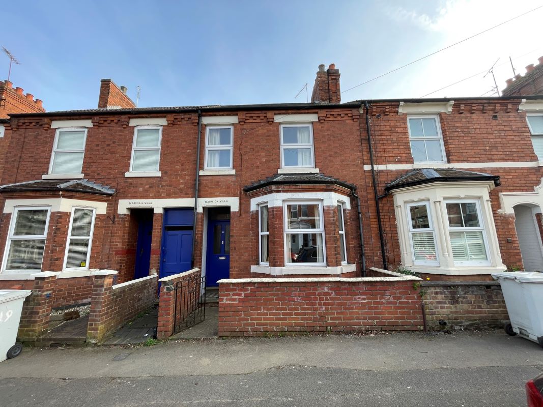 Warwick Villa, 21 Hawthorn Road, Kettering, Northamptonshire, NN15 7HS property image
