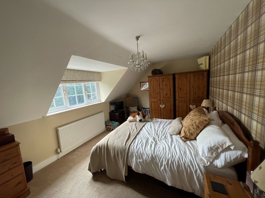 10 Churchfield Road, Chalfont St. Peter, Buckinghamshire, SL9 9EN