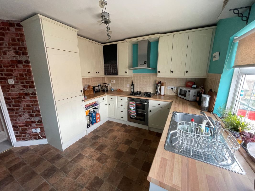 10 Churchfield Road, Chalfont St. Peter, Buckinghamshire, SL9 9EN