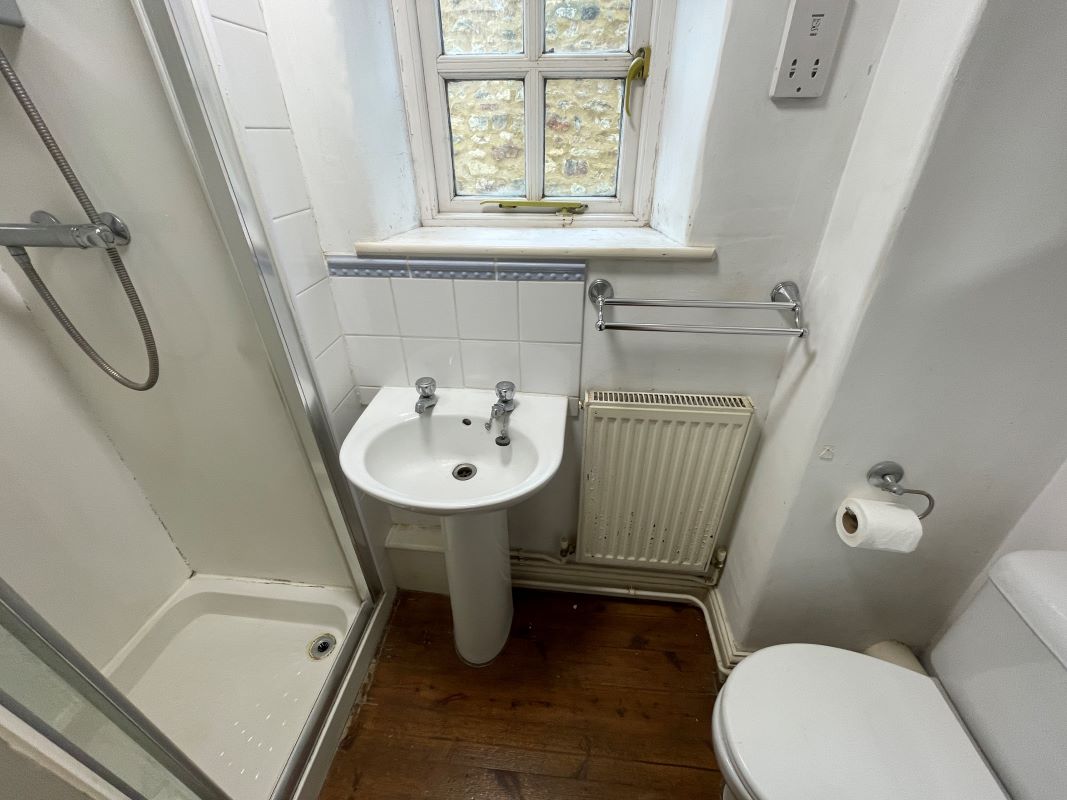 24 High Street, Buckingham, Buckinghamshire, MK18 1NU