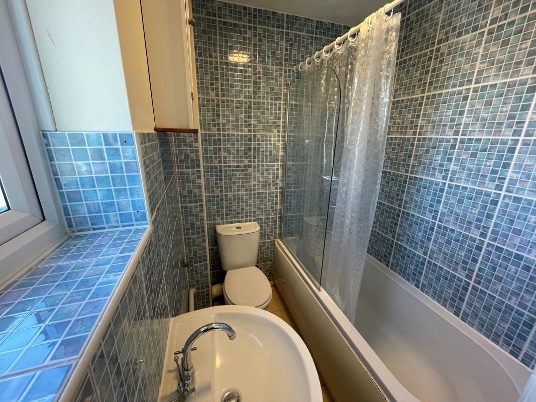 2B Campton Road, Shefford, Bedfordshire, SG17 5BJ