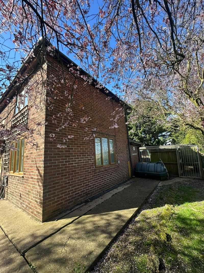 St. Peters Farm, Middle Drove, Wisbech, Cambridgeshire, PE14 8JT