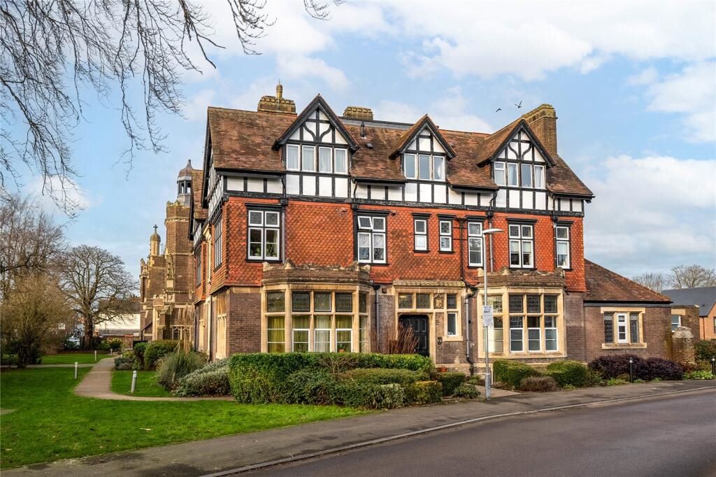 6 Old School House, Frances Drive, Dunstable, Bedfordshire, LU6 1GF