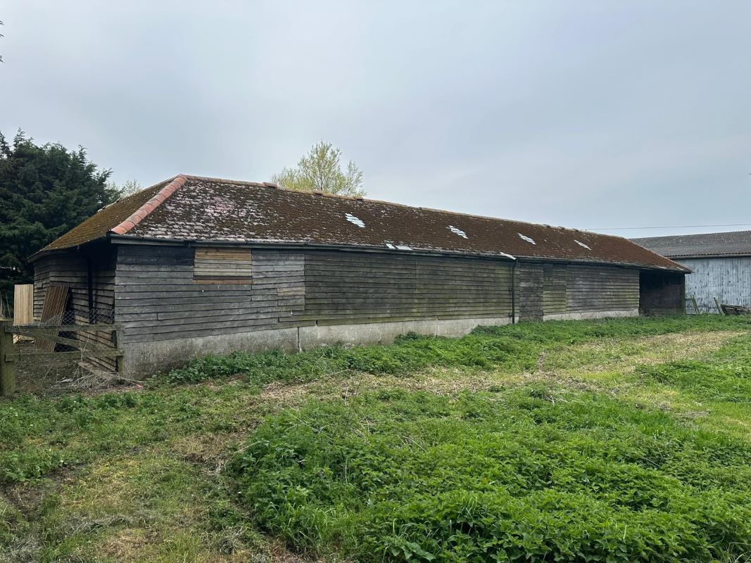 Land and Barns Adjacent to St Peters Farm, Middle Drove, Wisbech, Cambridgeshire, PE14 8JT