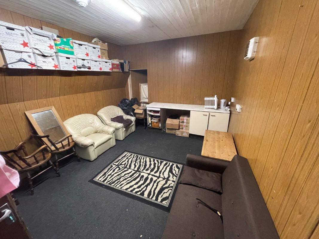 Irthlingborough Town Band Club, 104 Victoria Street, Irthlingborough, Northamptonshire, NN9 5RG