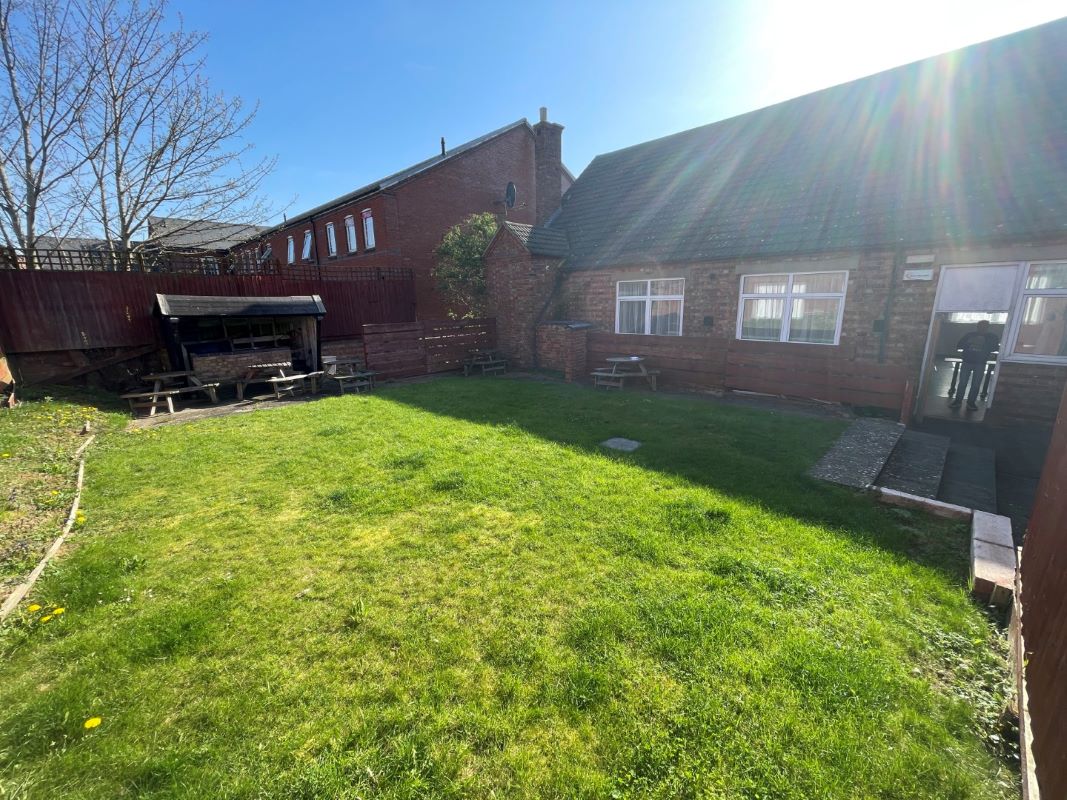 Irthlingborough Town Band Club, 104 Victoria Street, Irthlingborough, Northamptonshire, NN9 5RG