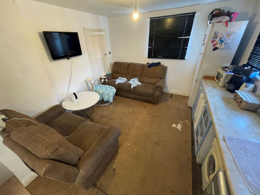 Irthlingborough Town Band Club, 104 Victoria Street, Irthlingborough, Northamptonshire, NN9 5RG