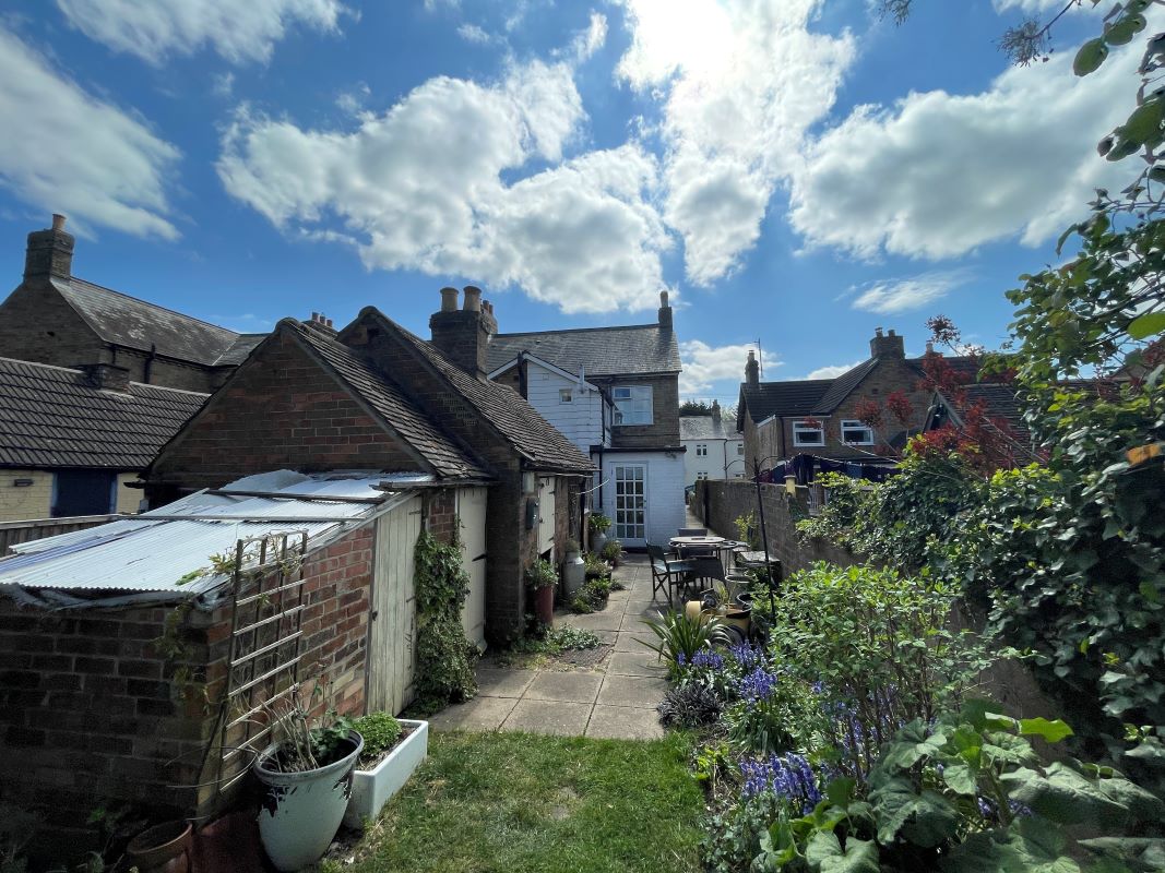 28 Laburnum Road, Sandy, Bedfordshire, SG19 1HG