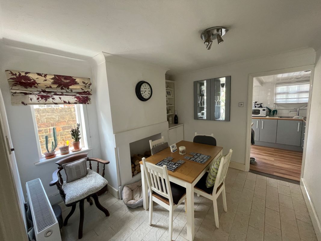 28 Laburnum Road, Sandy, Bedfordshire, SG19 1HG