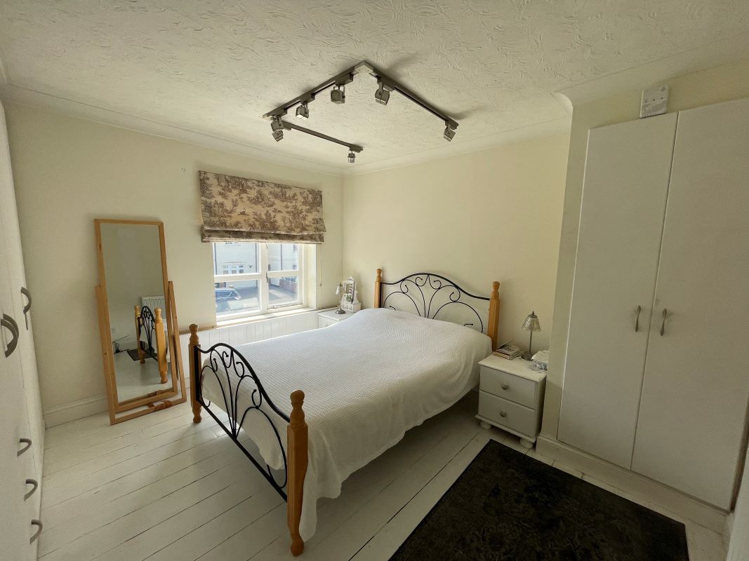 28 Laburnum Road, Sandy, Bedfordshire, SG19 1HG