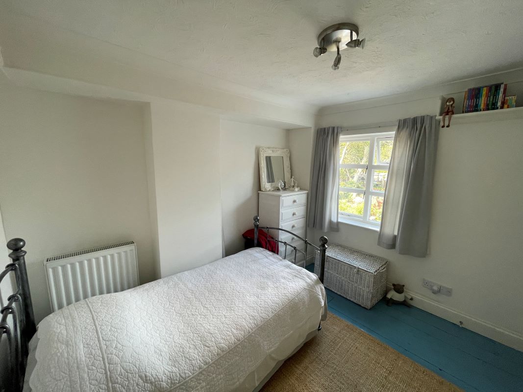 28 Laburnum Road, Sandy, Bedfordshire, SG19 1HG