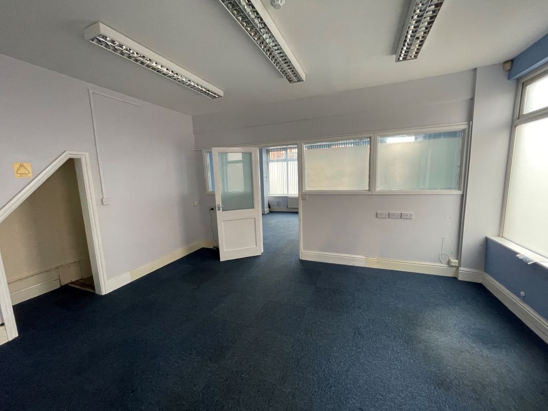 39 & 39A Cambridge Street, Wolverton, Buckinghamshire, MK12 5AE