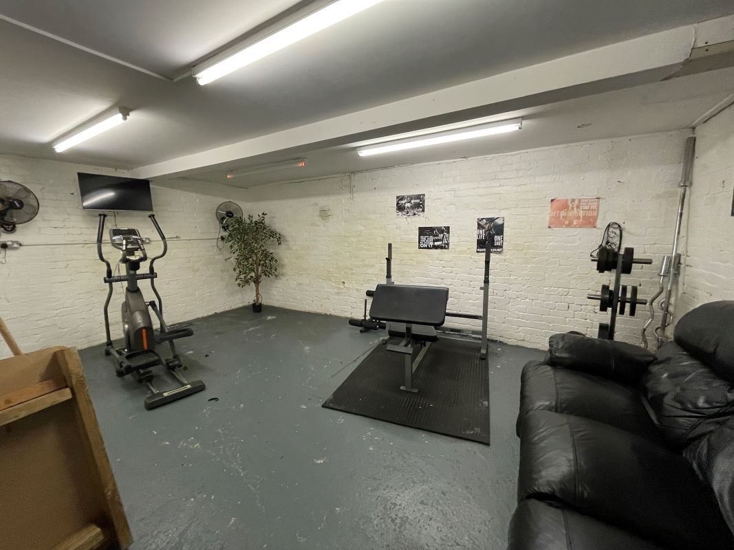 39 & 39A Cambridge Street, Wolverton, Buckinghamshire, MK12 5AE