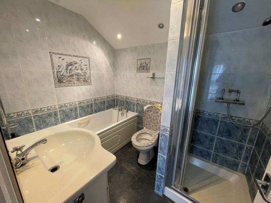 39 & 39A Cambridge Street, Wolverton, Buckinghamshire, MK12 5AE