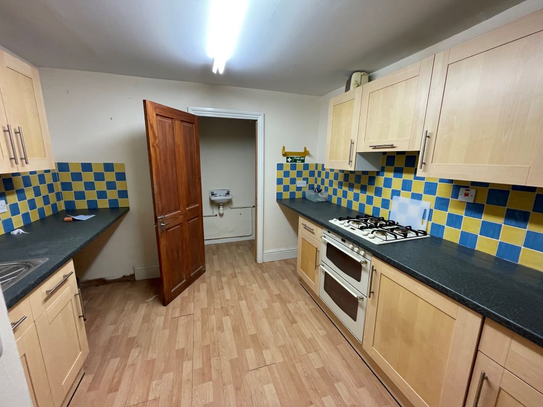 39 & 39A Cambridge Street, Wolverton, Buckinghamshire, MK12 5AE